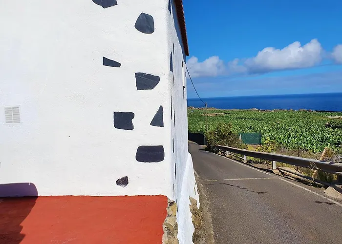 Holiday home Casa Rustica Charco Del Viento